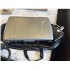Image 1 : COLEMAN INSTA START PROPANE STOVE
