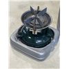 Image 3 : VINTAGE COLEMAN 8500BTU STOVE IN CASE