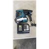 Image 1 : MAKITA 18V CONCRETE DRILL W/ BATTERY AND CHARGER