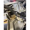 Image 6 : DEWALT 12 INCH COMPOUND MITRE SAW, MODEL D705-04