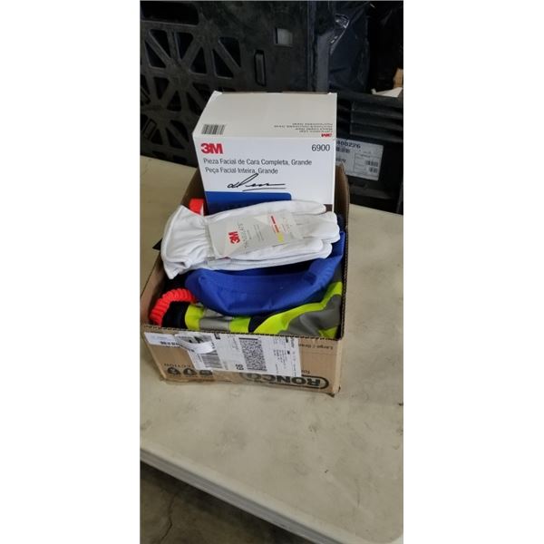 LOT OF NEW SAFETY ACCESSORIES - 3M FACE MASK,SAFETY VEST, HARNESS, ETC