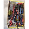 Image 3 : TRAY OF ASSORTED TOOLS INCLUDING CHISELS, HAND SAW ETC