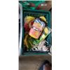 Image 3 : SHOPPING BASKET WITH POLYPROPYLENE TWISTED ROPE AND TOTE WITH KITCHEN ITEMS INCLUDING 2 COLEMAN PROP