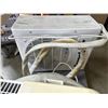 Image 4 : FOREST AIR TWO-PIECE COMMERCIAL AIR CONDITIONER WORKING