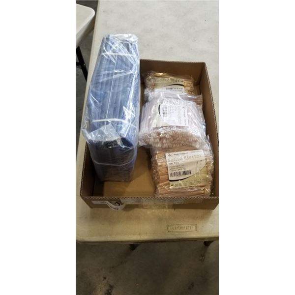PACK OF NEW TICONN EXTRA LARGE MOVING BAGS AND 5 BAGS OF SALIVA EJECTORS. 100PCS PER BAG