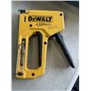 Image 2 : MANUAL WIRE STRIPPING MACHINE, DEWALT COMPACT STAPLER, MAKITA 18V LITHIUM ION BATTERY AND MAKITA HAR