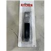 Image 2 : APPROX 24 NEW CLASSIC KITCHEN GARLIC PRESSES
