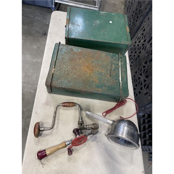 2 VINTAGE CAMP STOVES, AND 2 ANTIQUE DRILL BRACES, AND LIGHT