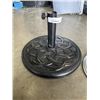 Image 3 : 2 HEAVY UMBRELLA BASES