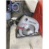 Image 2 : SKILSAW CIRCULAR SAW WITH AIR HOSE TOOLS AND JERRY CAN