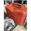 Image 3 : SKILSAW CIRCULAR SAW WITH AIR HOSE TOOLS AND JERRY CAN