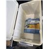 Image 2 : COLEMAN ICE CHEST AND 4 WATER JUGS