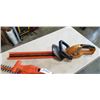 Image 3 : 2 BLACK AND DECKER HEDGE TRIMMERS