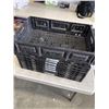 Image 3 : 8 COLLAPSIBLE CRATES 16" x 32" x 6"