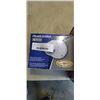 Image 2 : HEATH ZENITH MOTION SENSOR QUARTZ SECURITY LIGHT AND HEATH ZENITH DUSK TO DAWN LED LIGHT