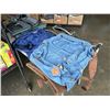 Image 4 : 2 HIKING BACKPACKS AND 2 STADIUM SEATS