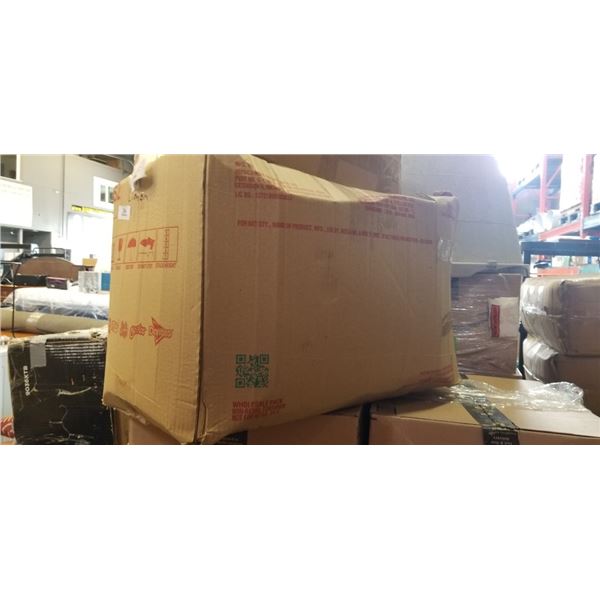 BOX OF LAYS CHILE LIMON CHIPS 130 BAGS BB 08/2026