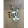 Image 1 : 10 NEW CHAINLINK FENCE LATCHES