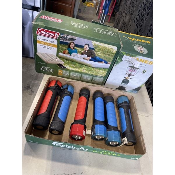 LOT OF COLEMAN LANTERNS AND 6 FLASHLIGHTS
