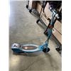 Image 3 : KIDS RAZER ELECTRIC SCOOTER