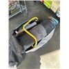Image 2 : BODYGLOVE PERFORMER PADDLE BOARD WITH ACCESSORIES IN BAG