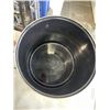 Image 3 : PORTABLE PROPANE CAMPING STOVE. MODEL MAMMUTH. COMES WITH COOKING POT