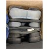 Image 3 : BOX OF ASSORTED TRAVEL PILLOWS