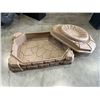 Image 3 : SAND BOX PLAY AREA