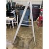 Image 1 : 6FT ALUMINUM A-FRAME LADDER