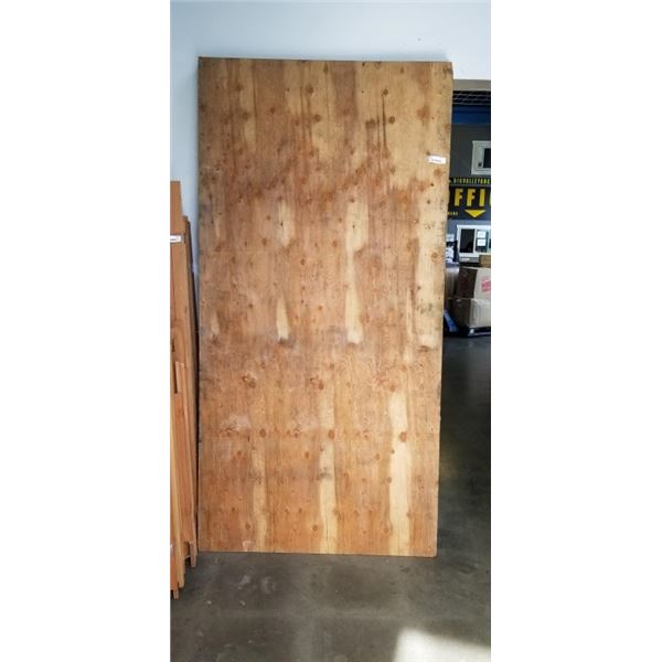 5 SHEETS OF 4X8 1/2 INCH PLYWOOD