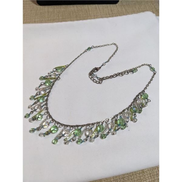 VINTAGE GLASS NECKLACE