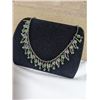 Image 2 : VINTAGE GLASS NECKLACE
