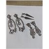 Image 2 : 3 PAIRS OF VINTAGE RHINESTONES EARRINGS