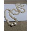 Image 1 : VINTAGE VERY LONG HAND KNOTTED PEARLS NECKLACE ORIGINAL CLASP IN BOX