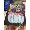 Image 5 : 4 SMALL CANVAS ARTS, CRAFT STORAGE AUTOMAN AND MR &MRS SIGN