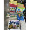 Image 1 : BUCKET OF LEGO, WHOE LIVES IN THE HOUSE BOOKS, BABY PUZZLE TOY AND 1000PC PUZZLE