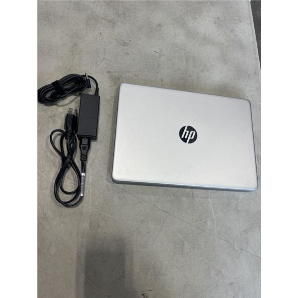 NEW HP 14" LAPTOP WITH WINDOWS 11 IN S MODE. WHITE COLOR
