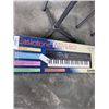 Image 2 : CASIOTONE KEYBOARD, MUSIC STAND, HORN, ETC
