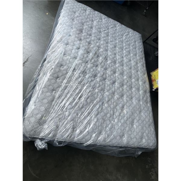 AS NEW QUEENSIZE SEALY POSTERPEDIC MATTRESS