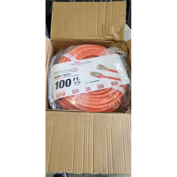 NEW 100 FT HEAVY DUTY LIGHTED ORANGE EXTENSION CORD. 10AWG/3C