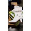 Image 2 : 5 PAIRS OF MODA  WOMANS BOOTS