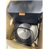 Image 2 : I ROBOT ROOMBA J7 PLUS ROBOT VACUUM  WORKING