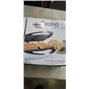 Image 2 : 2 NEW CUCINA PRO EMPANADA & CHURRO MAKER
