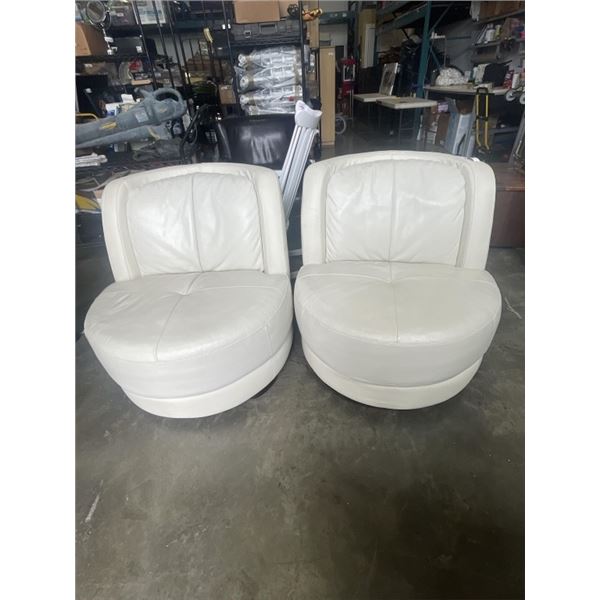PAIR OF WHITE LEATHER CHAIRS