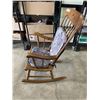 Image 2 : VINTAGE ROCKING CHAIR