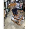 Image 3 : VINTAGE ROCKING CHAIR