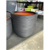 Image 4 : 2 PLASTIC ROUNDED PLANTER BOXES