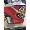 Image 3 : INSTANT POT DUO PLUS V5 7-IN-1 8QT PRESSURE COOKER - TESTED WORKING, RETAIL $179