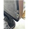 Image 5 : PINK BEN SHERMAN HARDSIDE SUITCASE