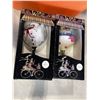Image 2 : 2 TRAYS OF DRINKING GLASSES INCLUDING 2 HAND PAINTED WINE GLASSES